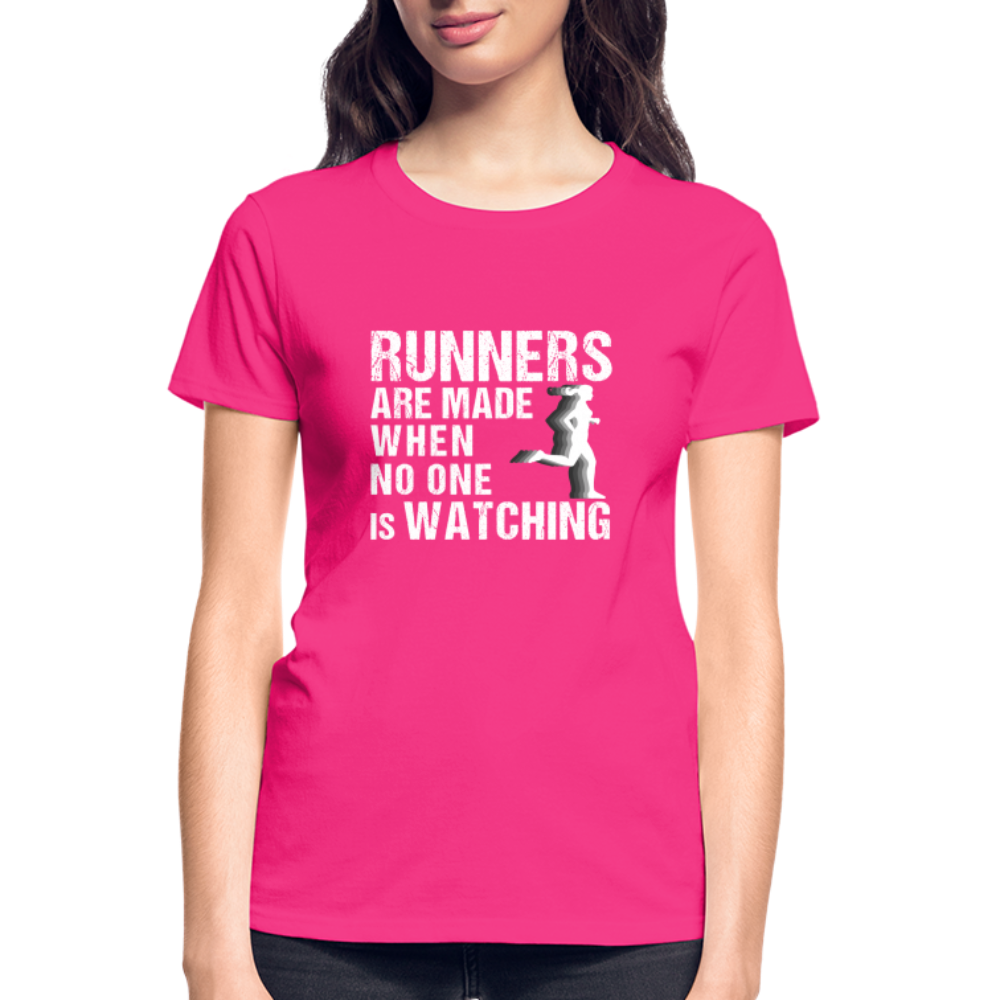 Runners Are Made When No One Is Watching T-Shirt, Women - fuchsia