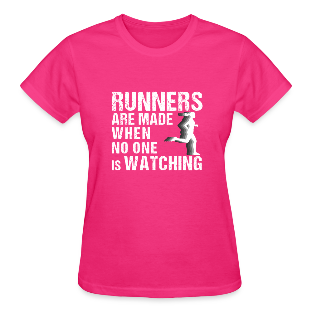 Runners Are Made When No One Is Watching T-Shirt, Women - fuchsia