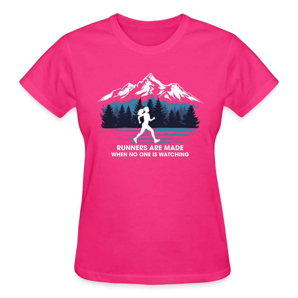 Runners Are Made When No One Is Watching T-Shirt, Ladies - fuchsia